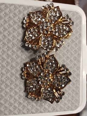Gold Crystal Flower Stud Earrings - Women Jewelry
